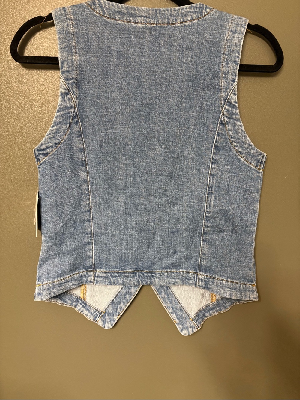 LC Lauren Conrad Light Blue Denim Button-Front Vest - Picture 2 of 6
